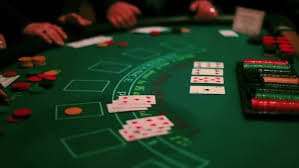Koleksi permainan slot di ether777 termasuk Mahjong Ways dan Gates of Olympus